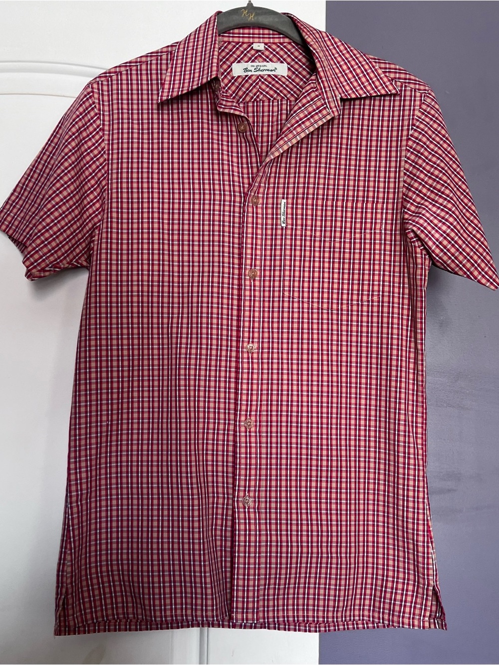 Ben Sherman Red and Beige, White, Blue Plaid Short Sleeve Button-Down Shirt EUC